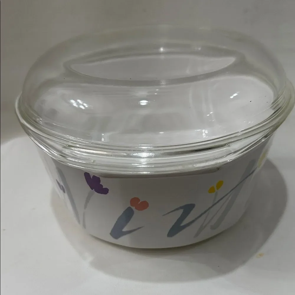 Studio Nova White Casserole Dish  Vibrant Floral Accents Clear Glass Lid Japan